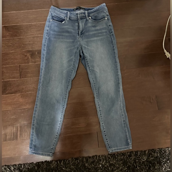 Ankle length blue low cut jeans - Picture 3 of 4